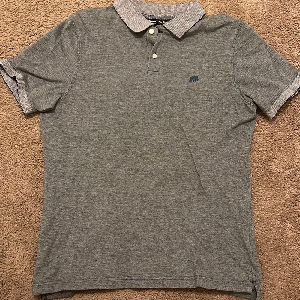 Mens medium collard shirt
